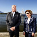 King Harald and Queen Sonja after their visit to Zeekoevlei Yacht Club outside Cape Town (Photo: Lise Åserud / Scanpix)